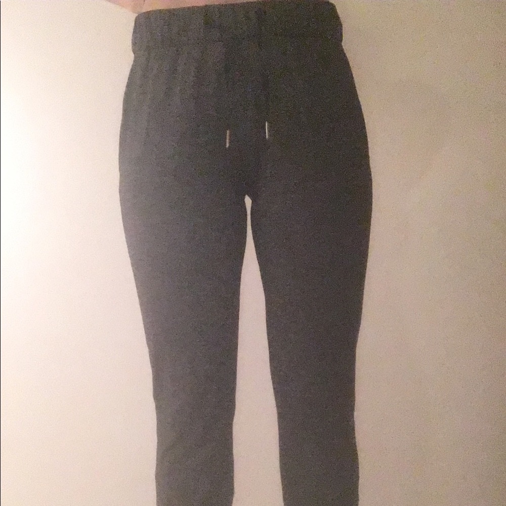 Lululemon Black and Grey Fly Pant
